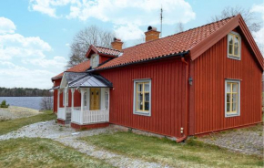 Cozy Home In Boxholm With Lake View in Boxholm